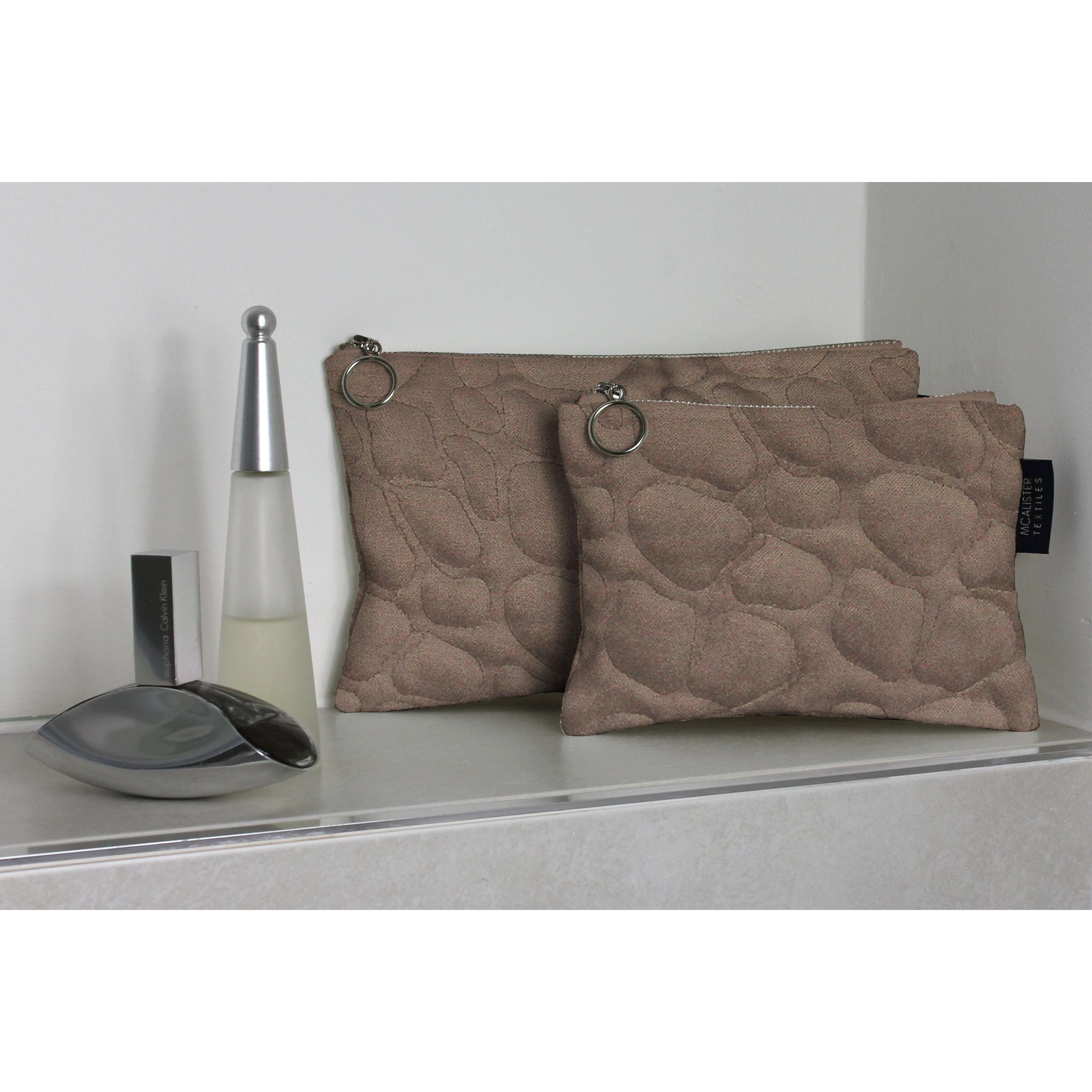 McAlister Textiles Pebble Pattern Mocha Velvet Makeup Bag Set Clutch Bag 